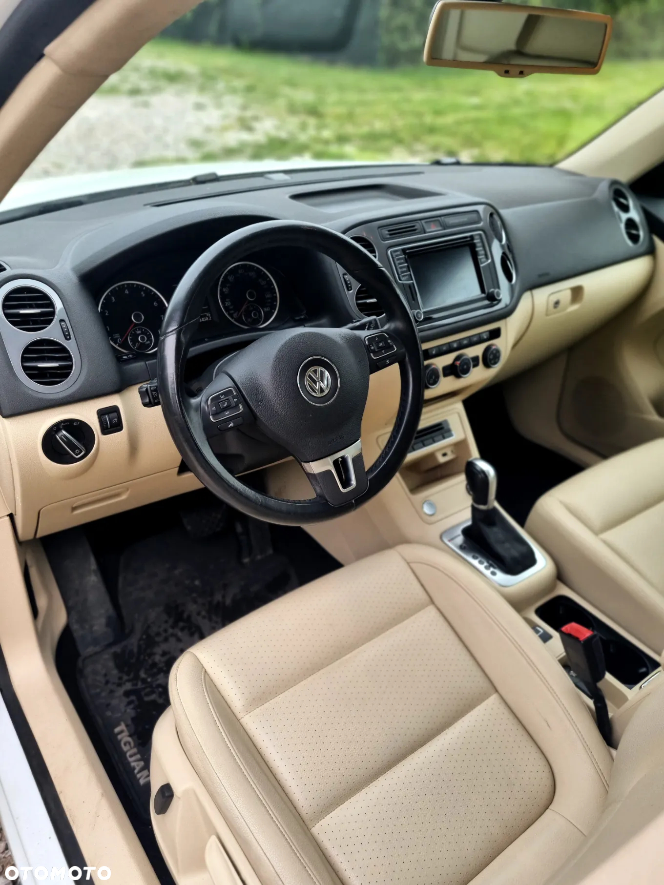 Volkswagen Tiguan - 10