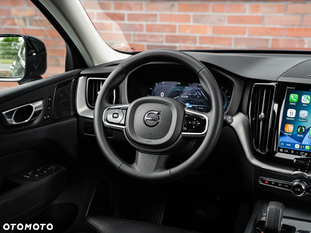 Volvo XC 60 B4 B Plus Dark - 31