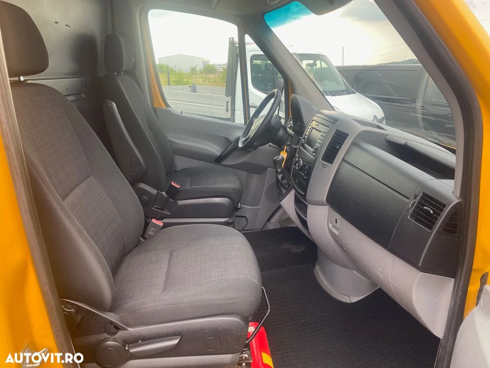 Mercedes-Benz SPRINTER - 7