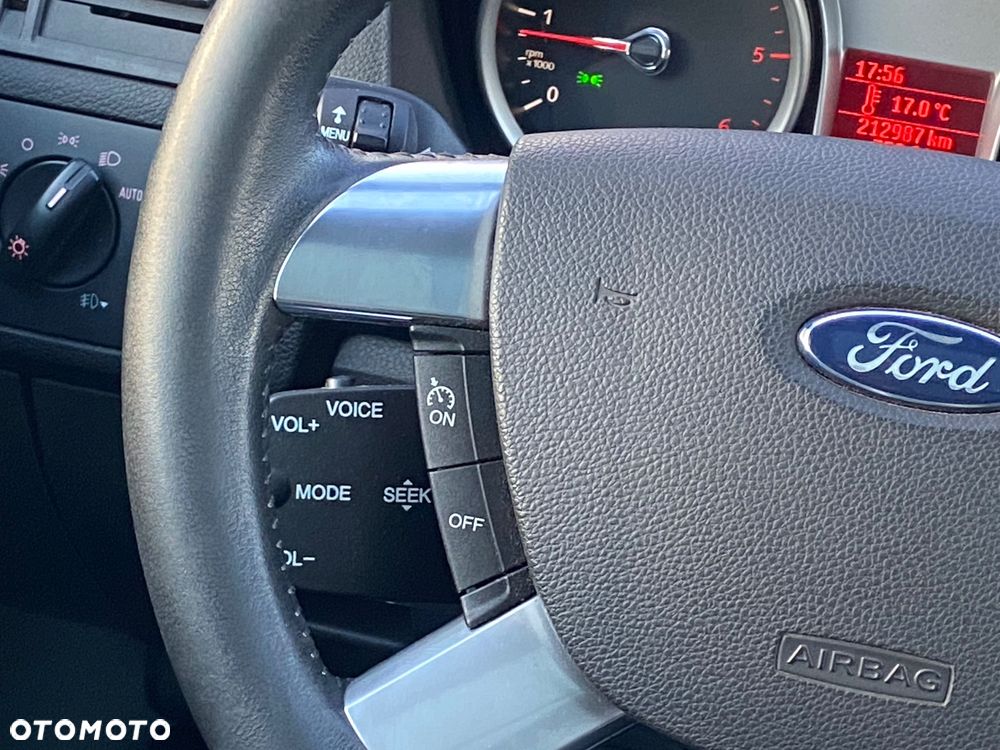 Ford Kuga 2.0 TDCi Titanium S - 17