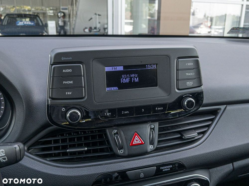 Hyundai i30 1.5 DPI Modern - 15