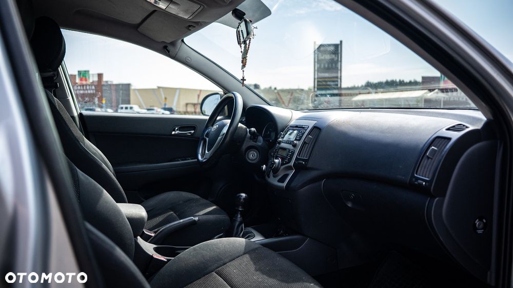 Hyundai i30 1.6 CRDi Style - 24