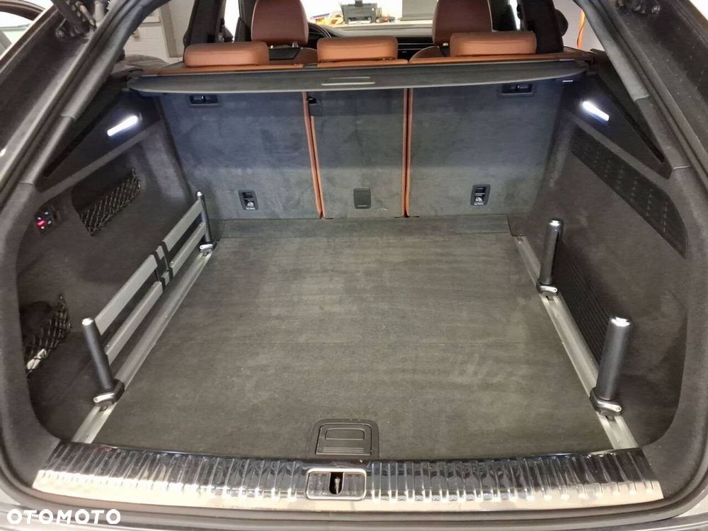 Audi Q8 - 11