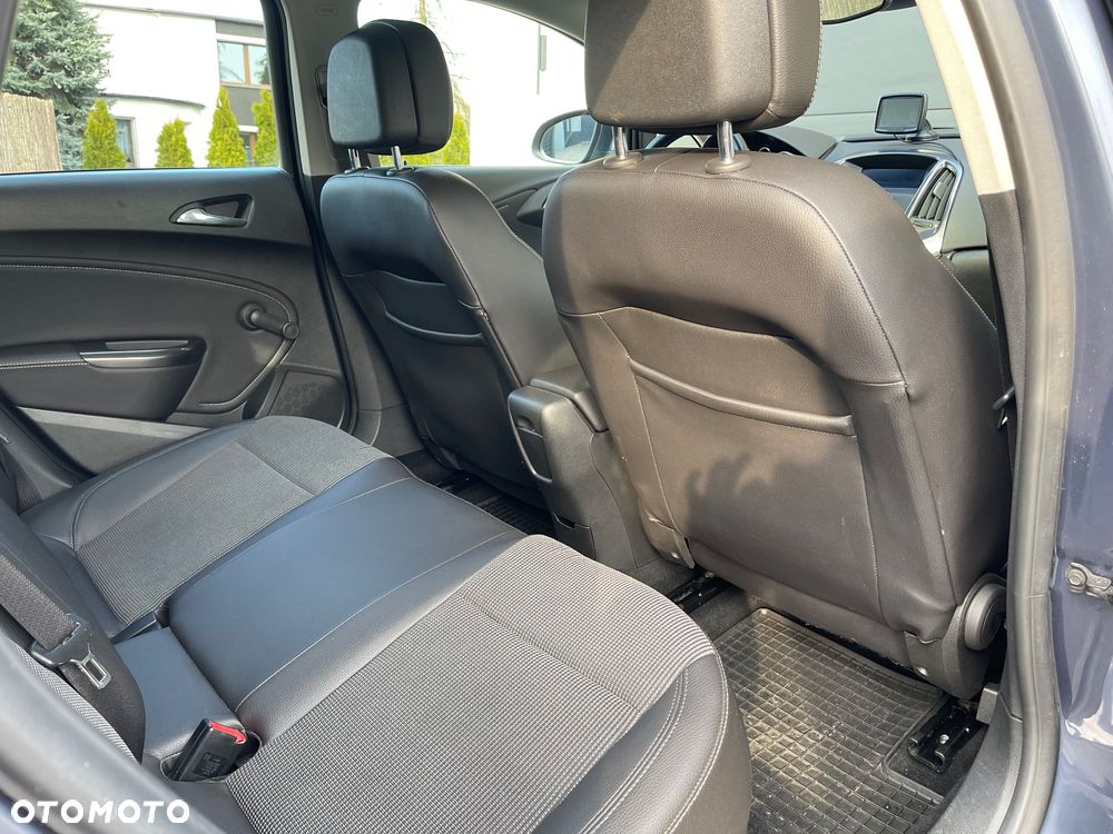 Opel Astra 1.4 Turbo Sport - 24