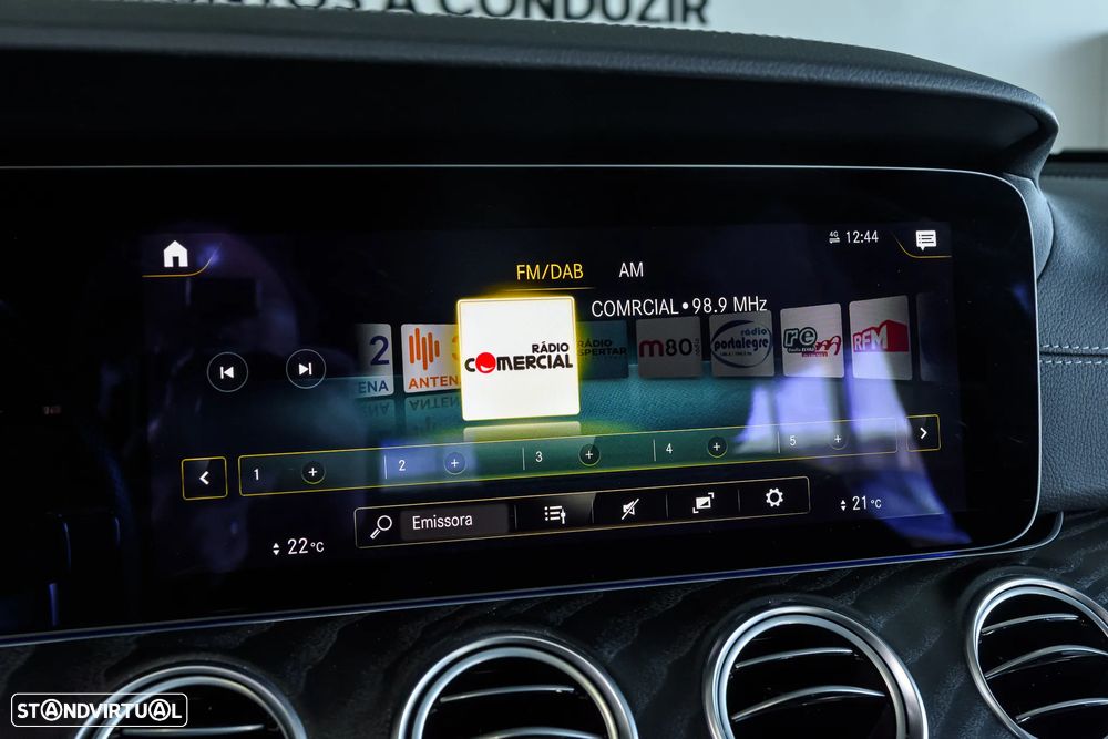 Mercedes-Benz E 300 de 9G-TRONIC AMG Line - 29