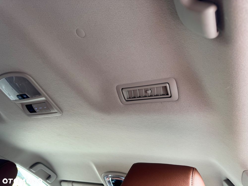 Toyota Fortuner - 13
