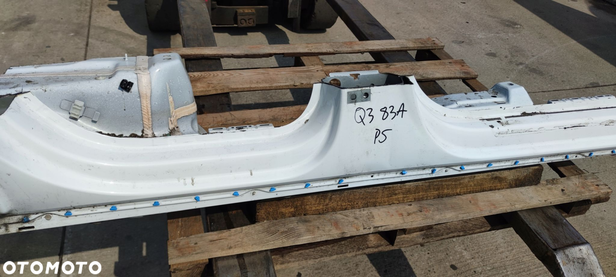 ĆWIARTKA PRÓG PRAWA STRONA AUDI Q3 II 83A F3B - 4