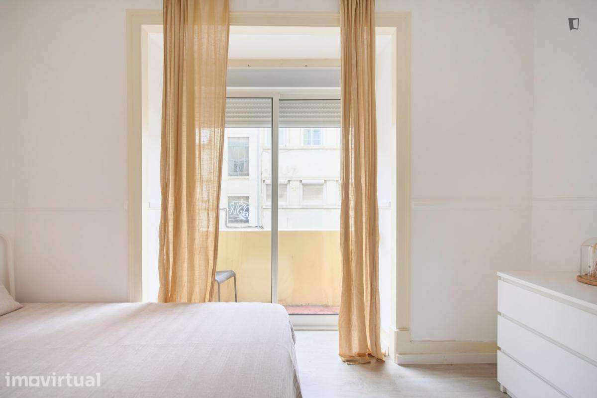 Quarto - localizado em Alameda Lisbon - Grande imagem: 4/18