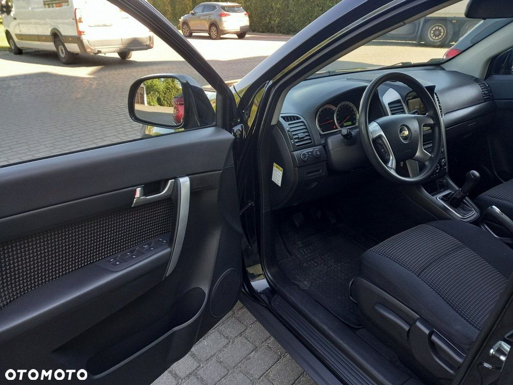 Chevrolet Captiva 2.0 d LS 5os - 27