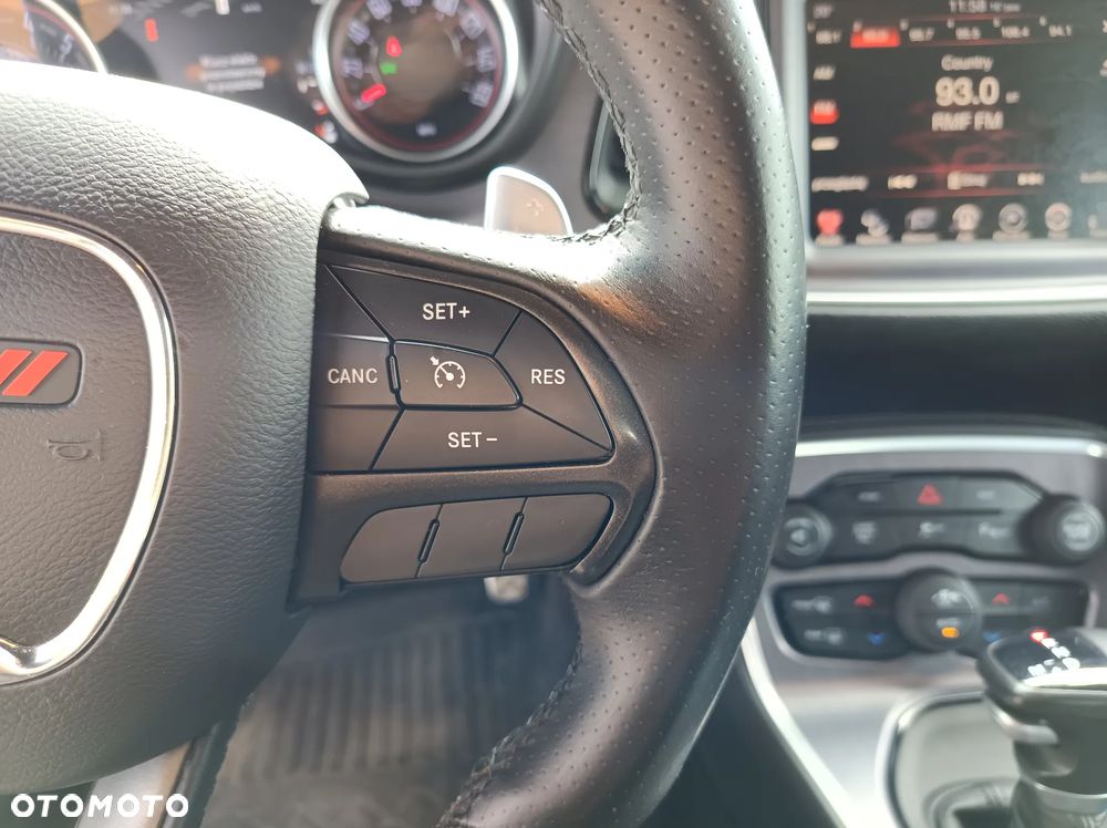 Dodge Challenger Automatik R/T Plus Shaker - 12