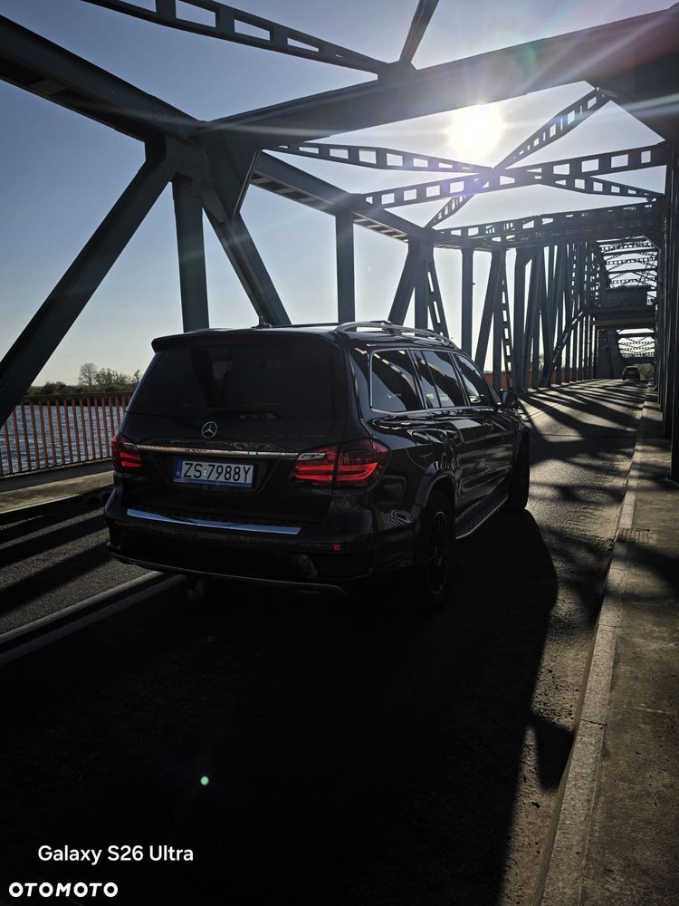 Mercedes-Benz GL 350 BlueTEC 4-Matic - 13