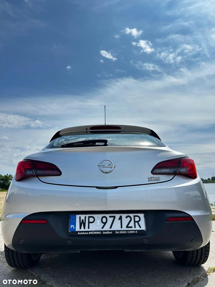Opel Astra IV GTC 1.4 T Sport EU6 - 14