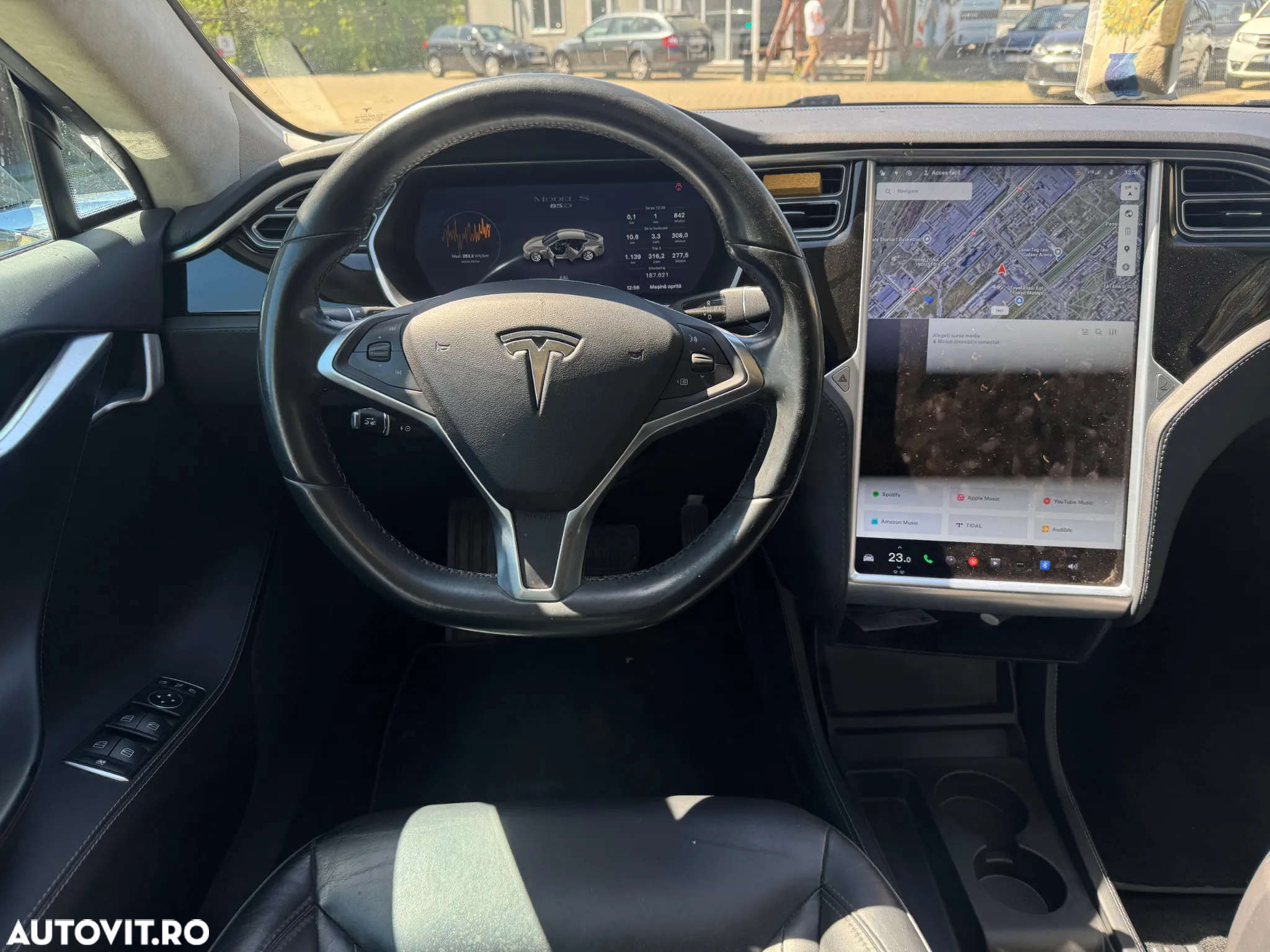 Tesla Model S 85D Allradantrieb - 9