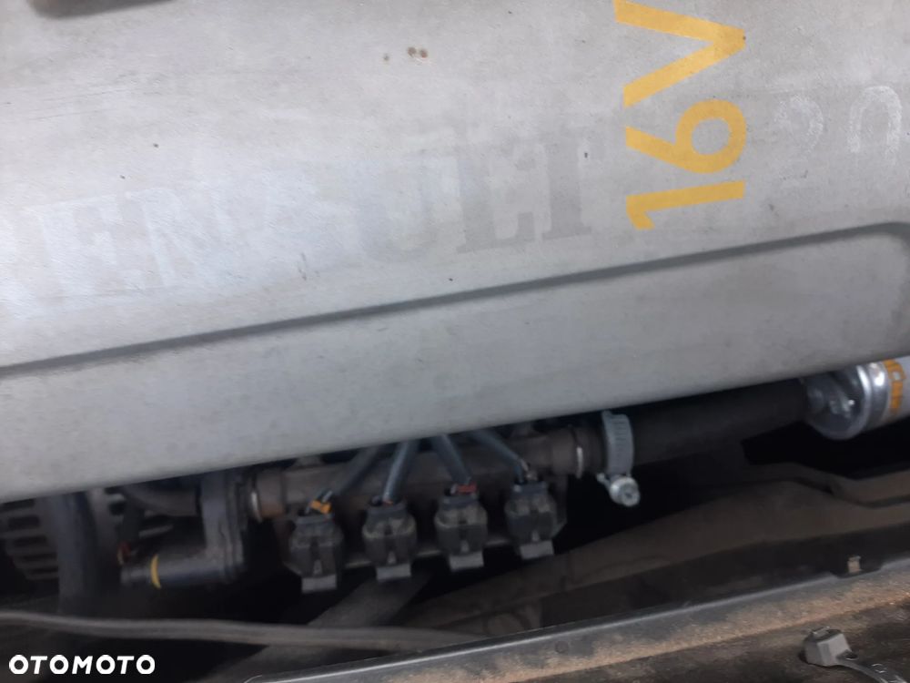 Renault Scenic 2.0 16V Privilege - 40