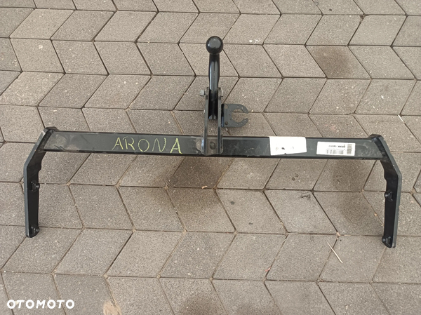 Belka Hak holowniczy Seat Arona