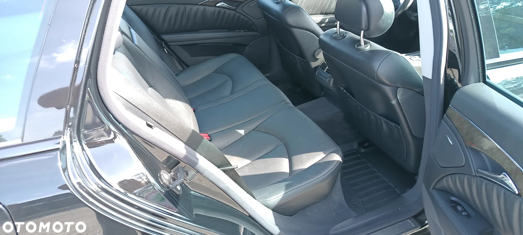 Mercedes-Benz Klasa E 320 CDI T Avantgarde - 11