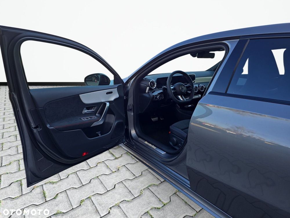 Mercedes-Benz Klasa A 200 AMG Line 7G-DCT - 11