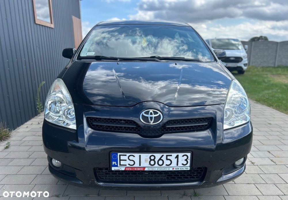 Toyota Corolla Verso - 4
