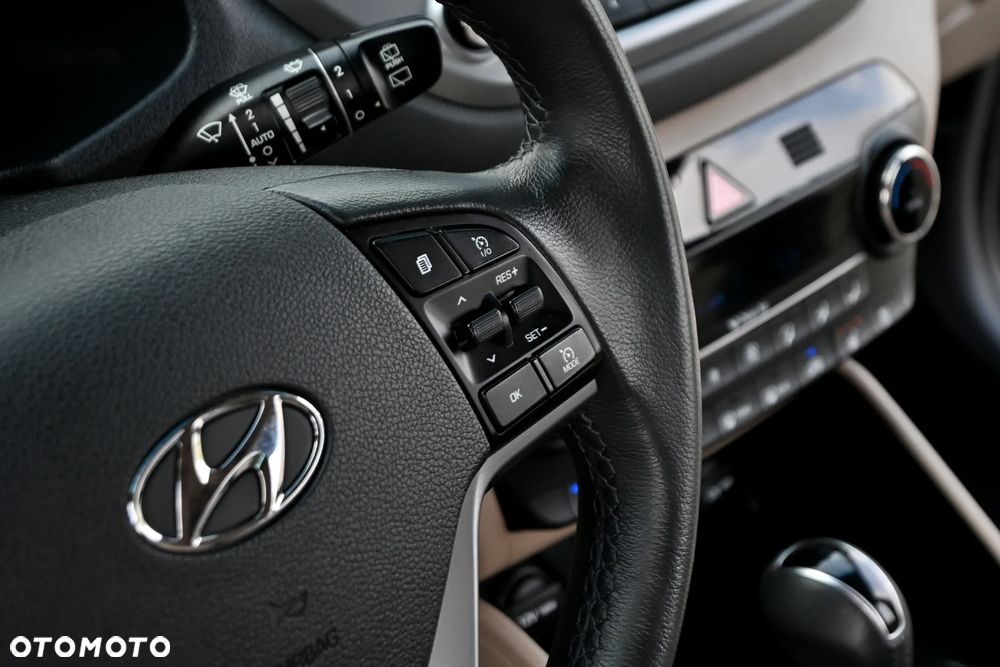 Hyundai Tucson 2.0 CRDI Premium 4WD - 35