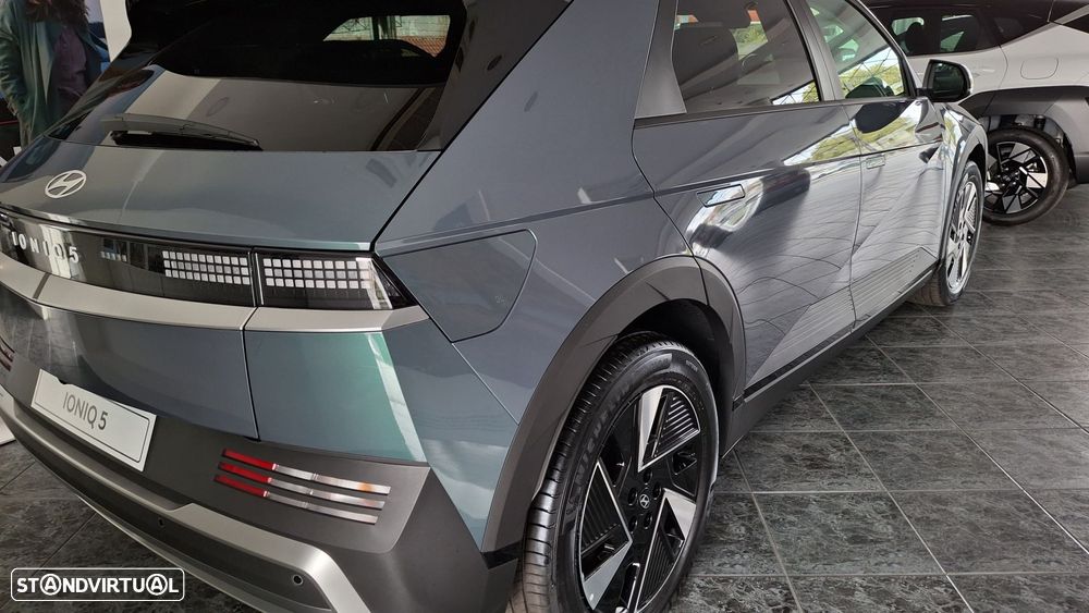 Hyundai Ioniq 5 - 6