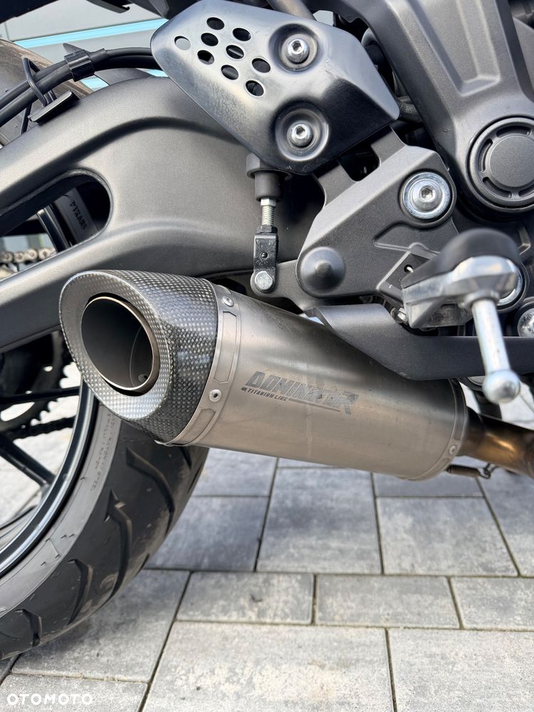 Yamaha MT - 7