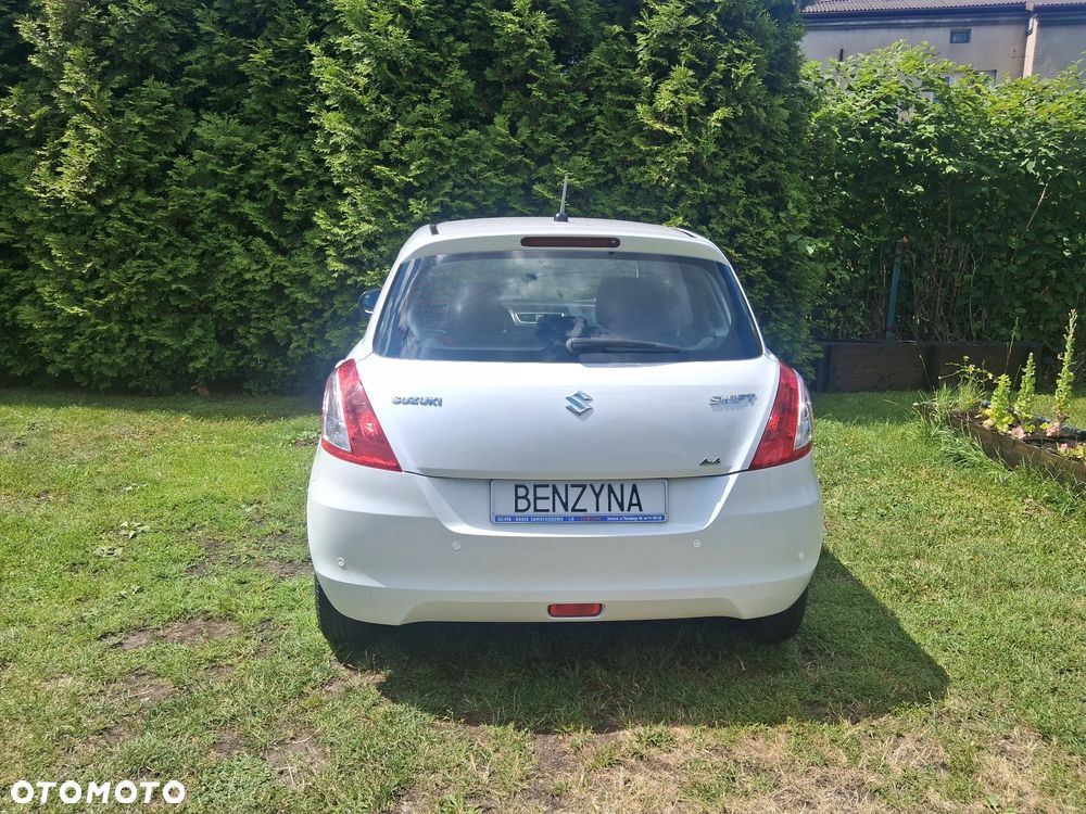 Suzuki Swift - 8