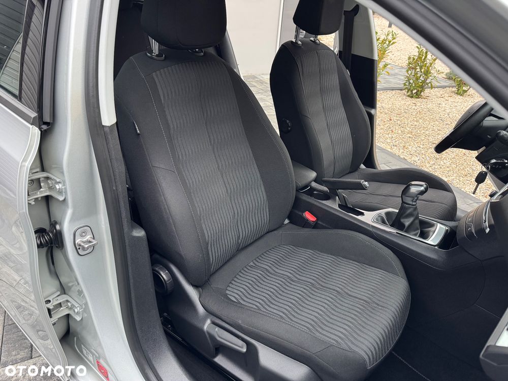 Peugeot 308 SW HDi FAP 110 (Blue Lion) Business Line Niveau 1 - 35