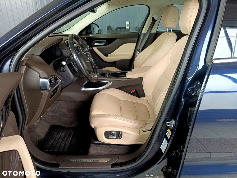 Jaguar F-Pace 2.0 i4D AWD Prestige - 6