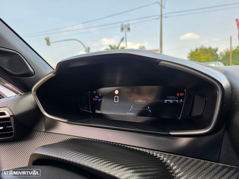 Peugeot 2008 1.2 PureTech Allure — fotografia 47