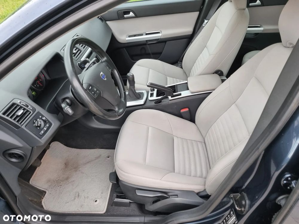 Volvo V50 2.0D R-Design Kinetic - 11