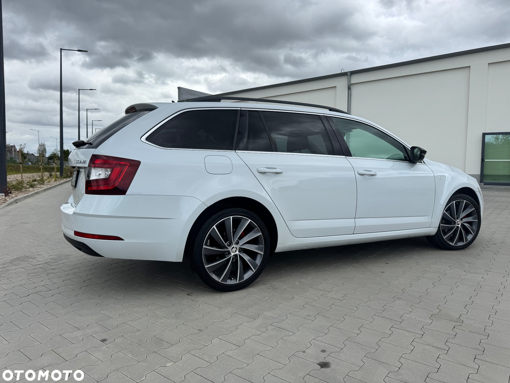 Skoda Octavia 2.0 TDI L&K - 5
