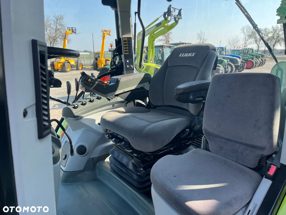 Claas Arion 620 - 16