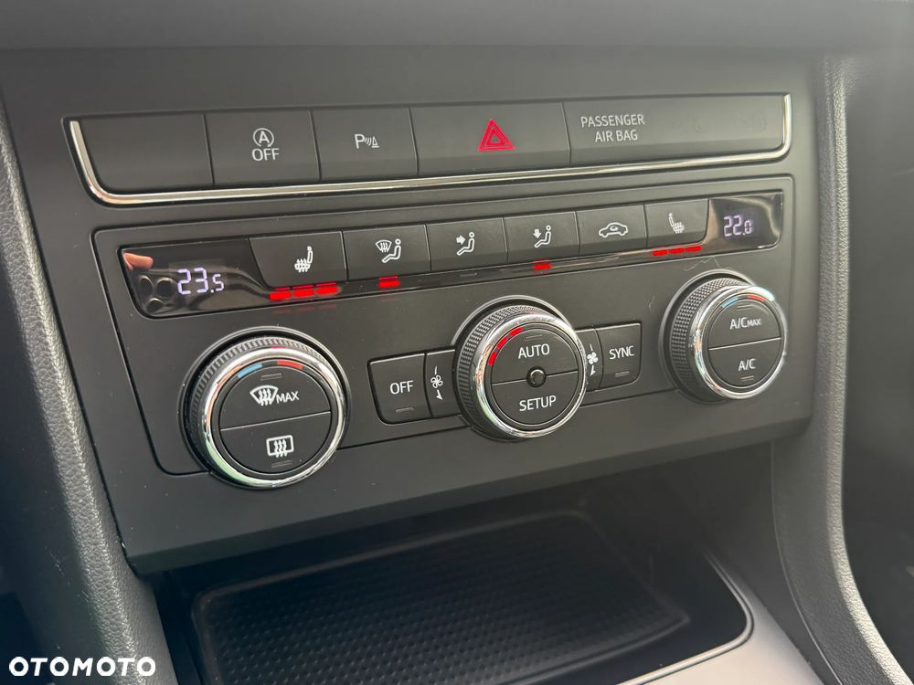 Seat Leon 1.6 TDI DSG Xcellence - 24