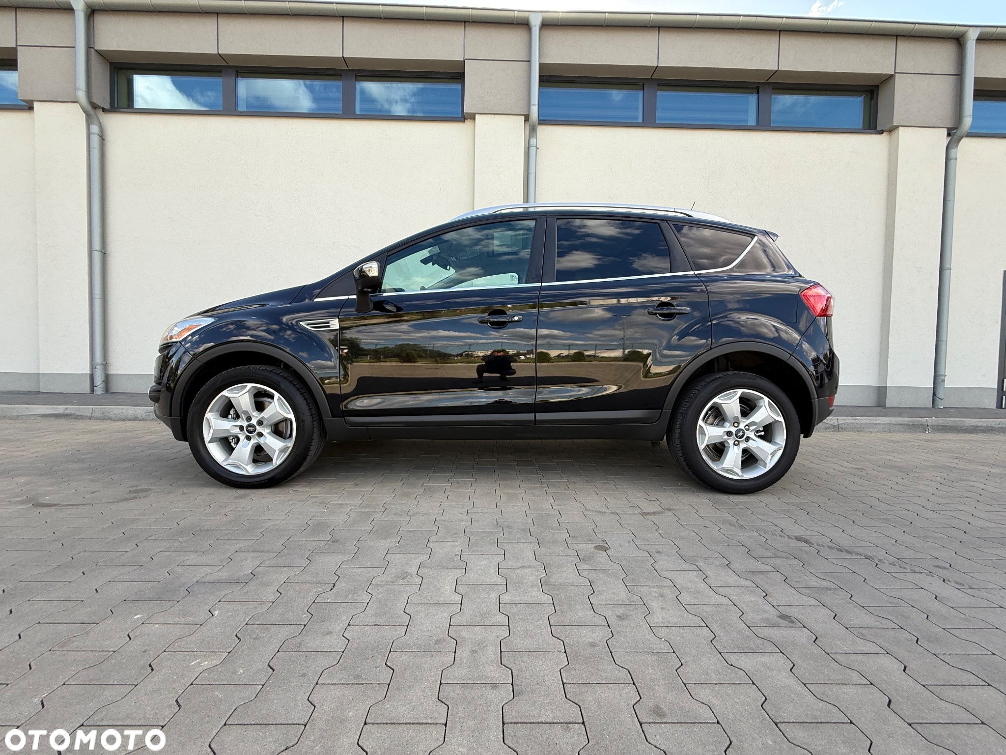 Ford Kuga 2.0 TDCi 4x4 Titanium - 3