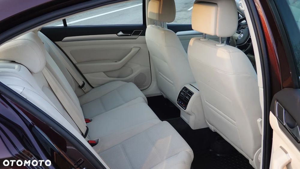 Volkswagen Passat 2.0 TDI BMT Comfortline DSG - 8