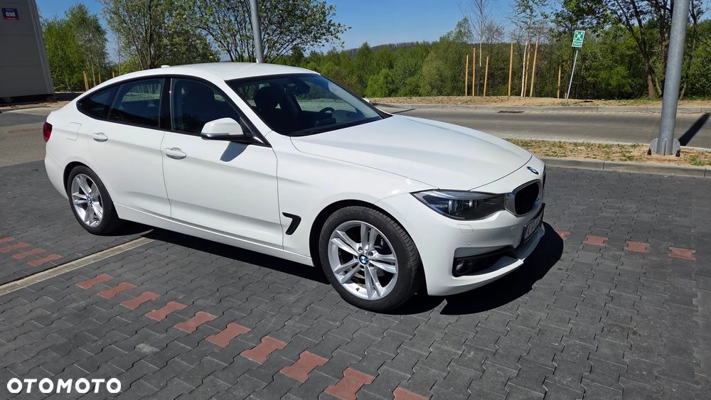 BMW 3GT 320i GPF xDrive Advantage - 7