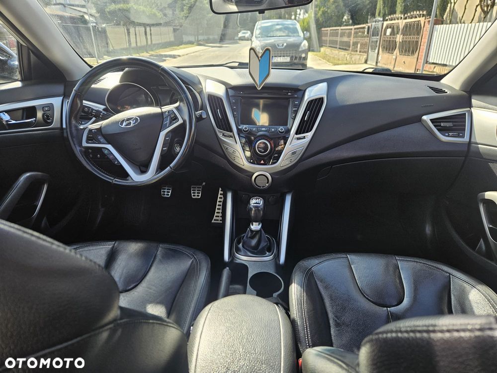 Hyundai Veloster 1.6 Premium - 15