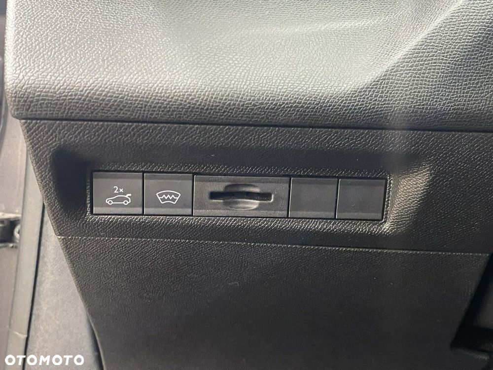 Peugeot 308 1.2 PureTech GT Pack S&S EAT8 - 27