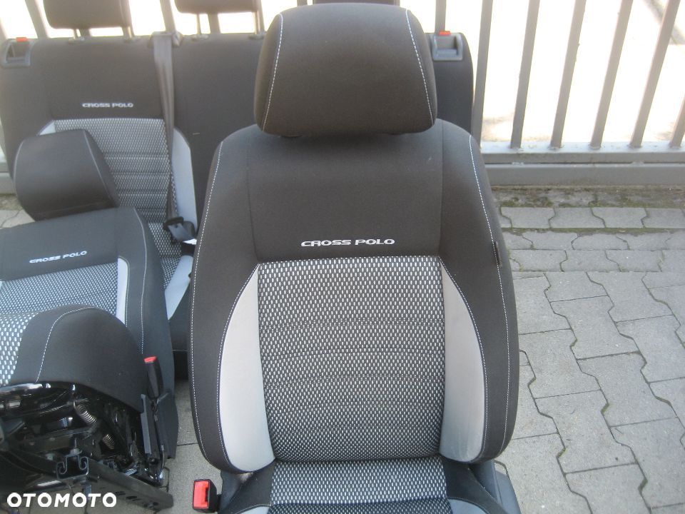 vw polo cross V 6r 10-17r siedzenia fotele  przód prawy lewy - 10