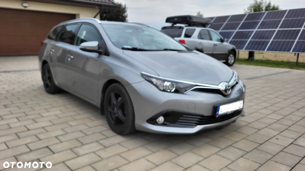 Toyota Auris 1.6 D-4D Dynamic - 9
