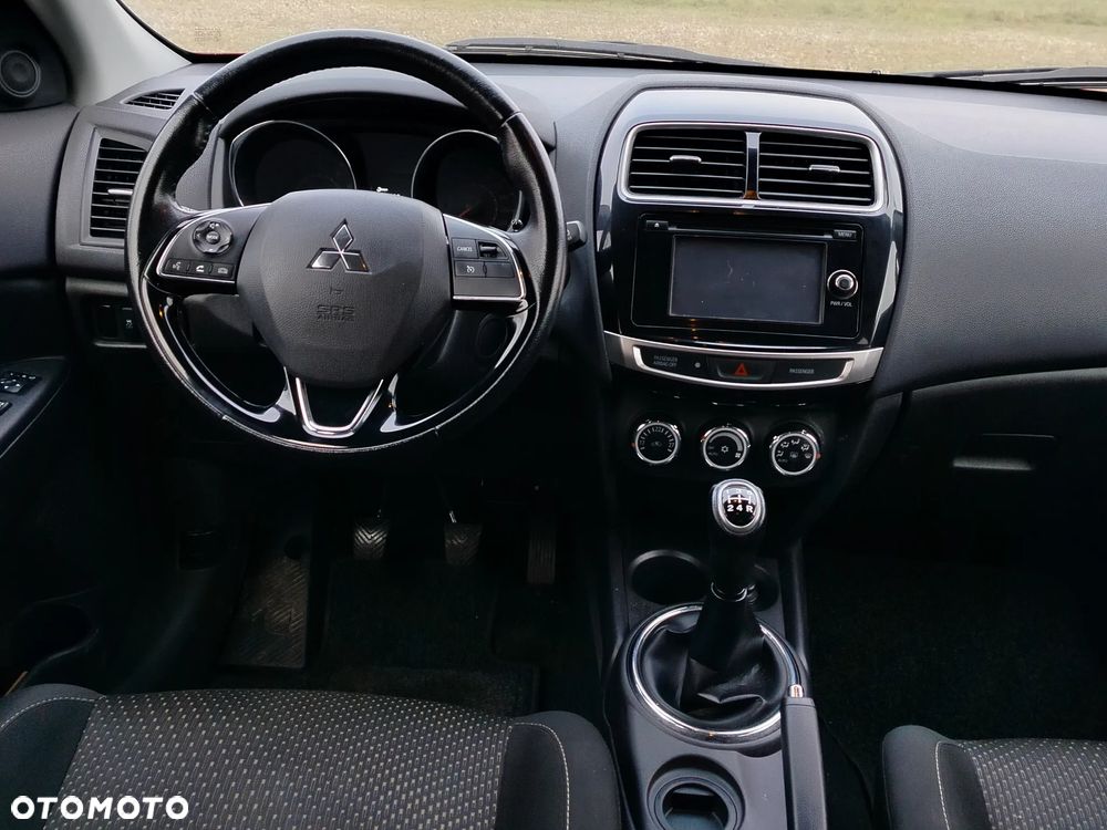 Mitsubishi ASX 1.6 2WD Invite - 17