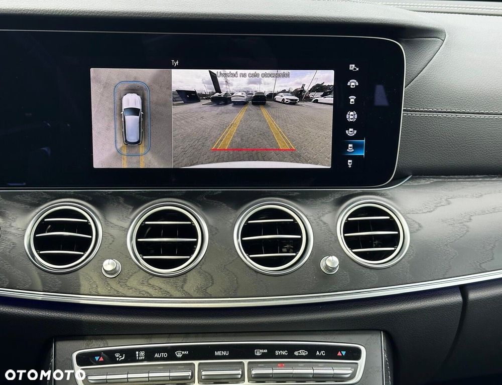 Mercedes-Benz Klasa E - 12