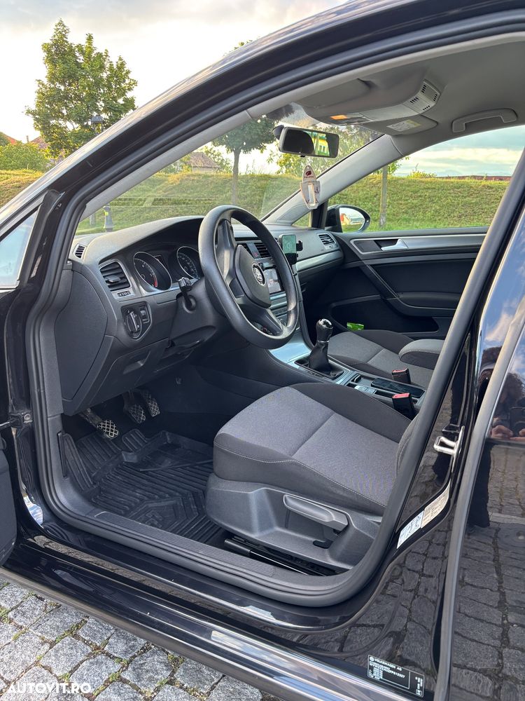 Volkswagen Golf 1.6 TDI DPF Trendline - 5