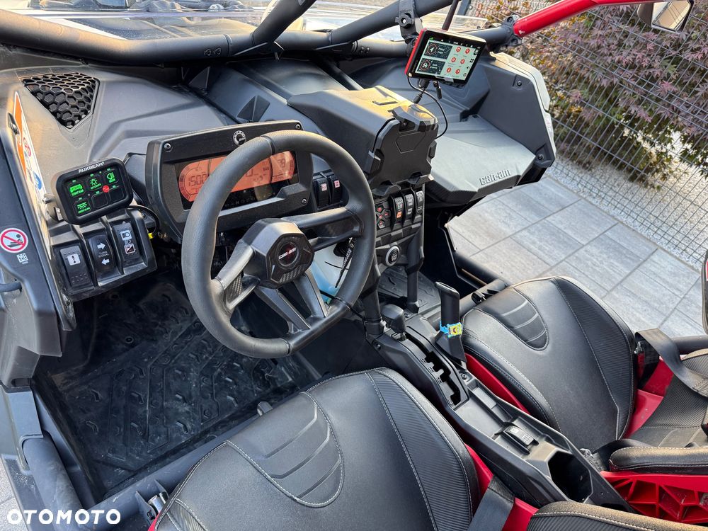 Can-Am Maverick - 11