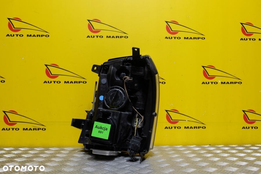 CADILLAC ESCALADE 2006- REFLEKTOR LAMPA XENON PRAWA USA - 10