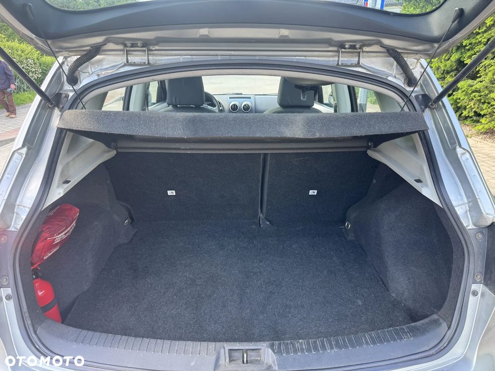 Nissan Qashqai - 33