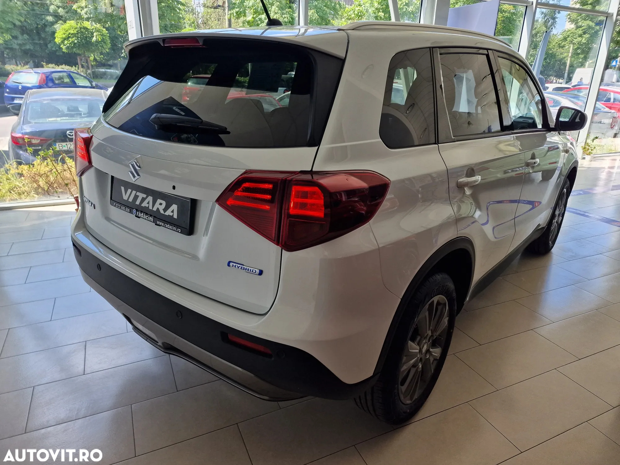 Suzuki Vitara 1.4 Boosterjet MHEV Passion - 3