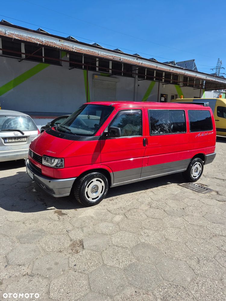 Volkswagen Multivan - 10