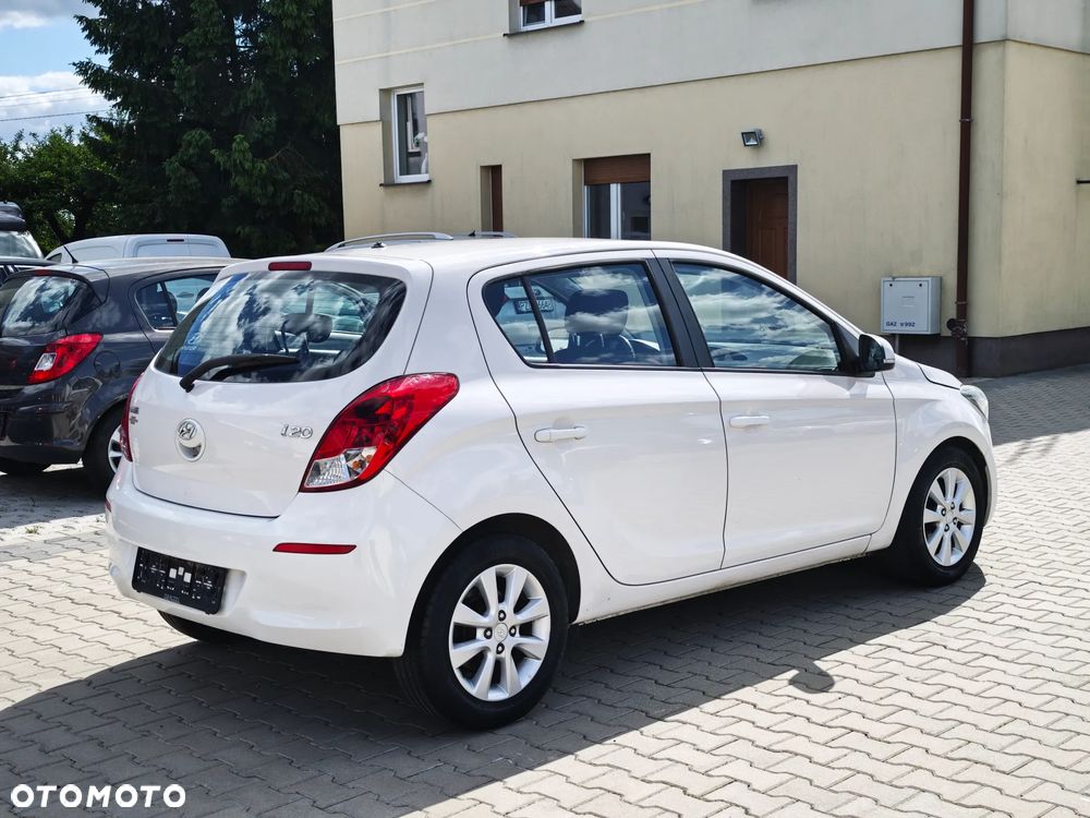 Hyundai i20 1.25 Classic + - 6