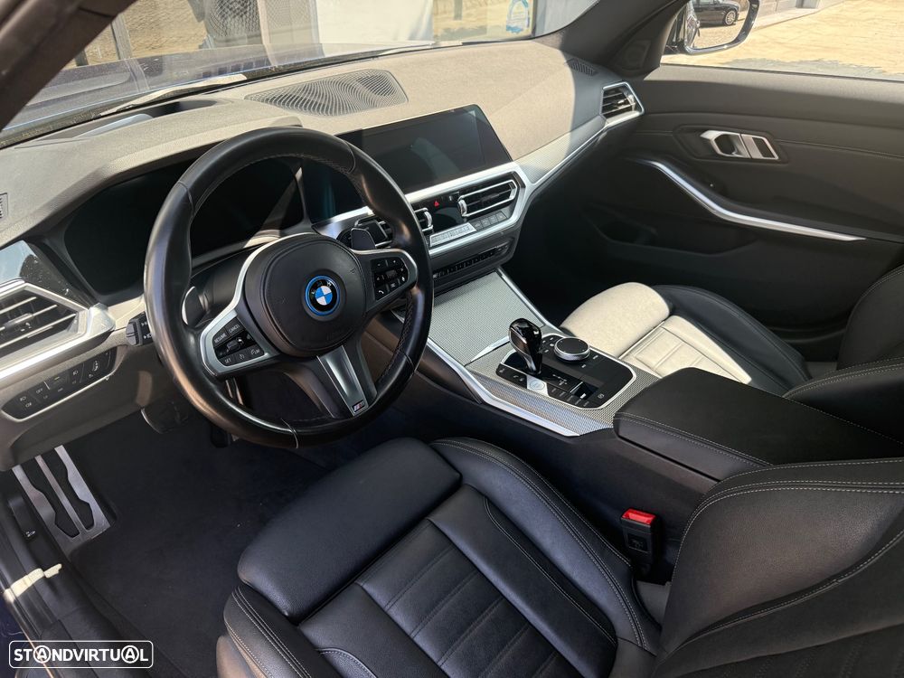 BMW 330 e Pack M Auto - 13